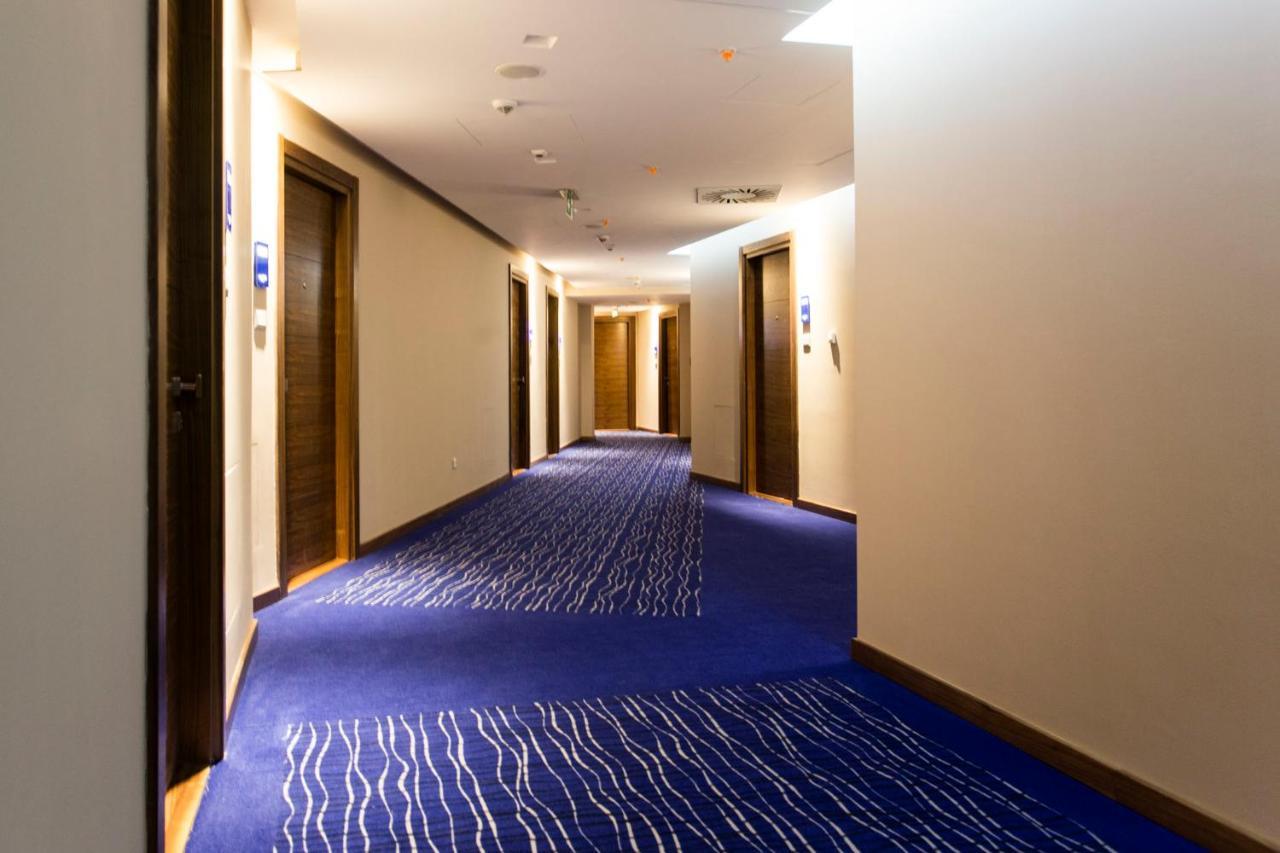 Hotel Tq Plaza Budva Dış mekan fotoğraf